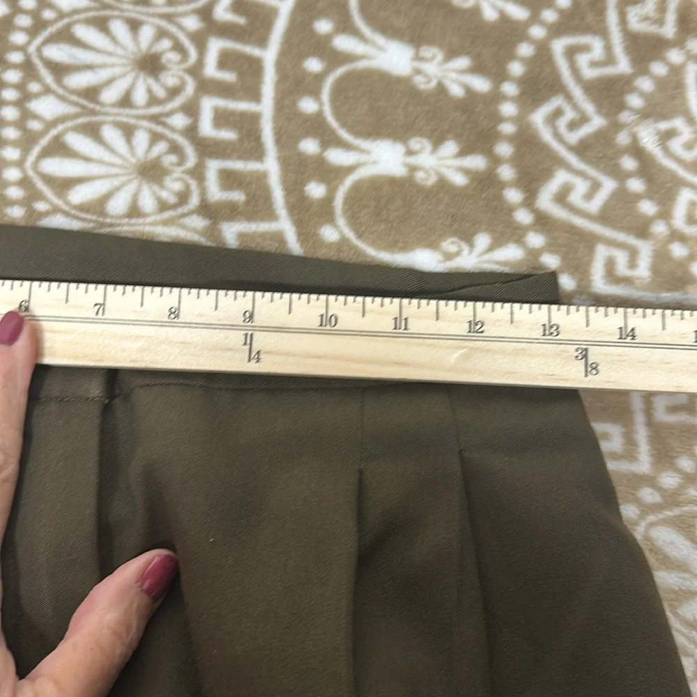 Vintage 1980s Kishi Olive Green Blazer and Trouser Set - Picture 7 of 14